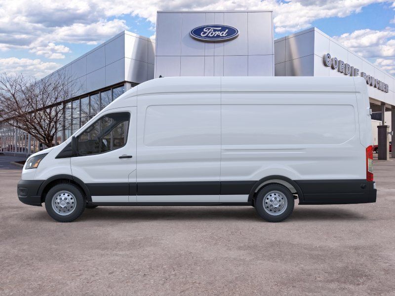 New 2026 Oxford White Ford Base image 3
