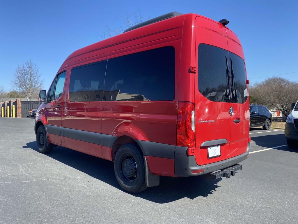 Thumbnail: 2025 Mercedes-Benz Sprinter - 7