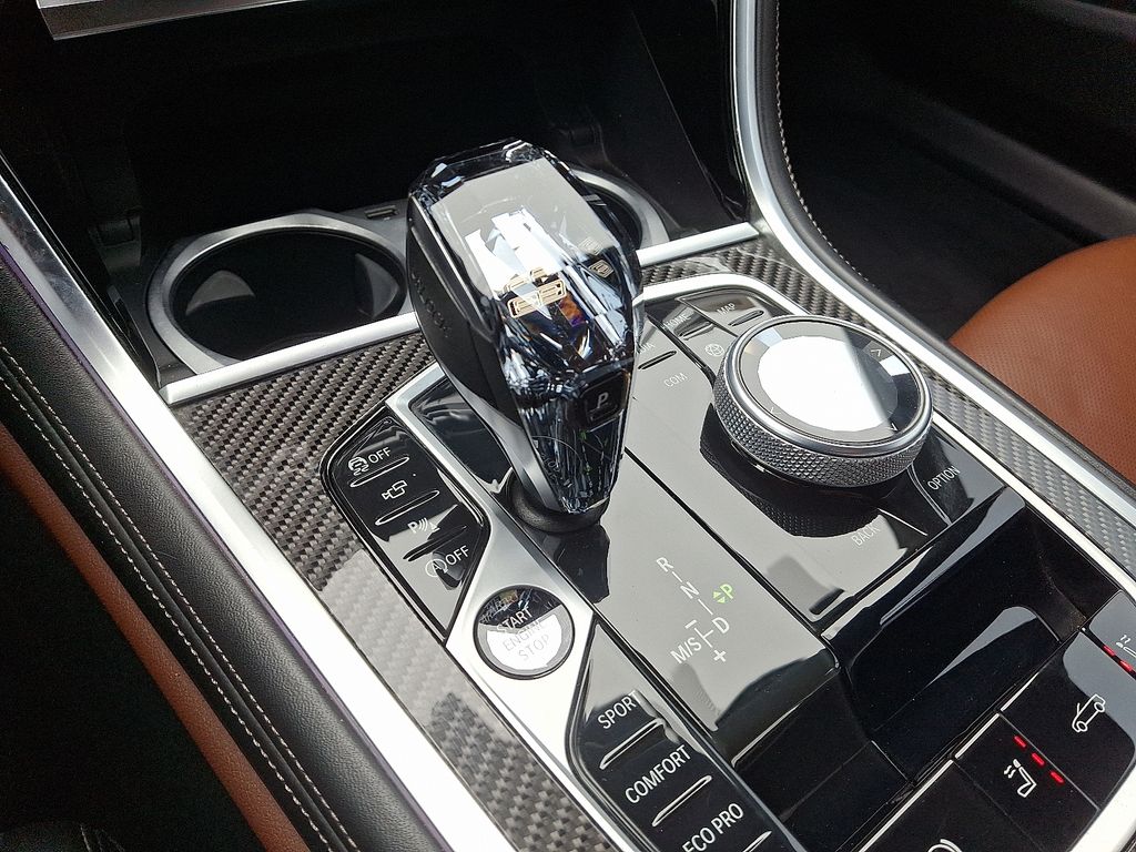 Thumbnail: 2023 BMW 8 Series - 14