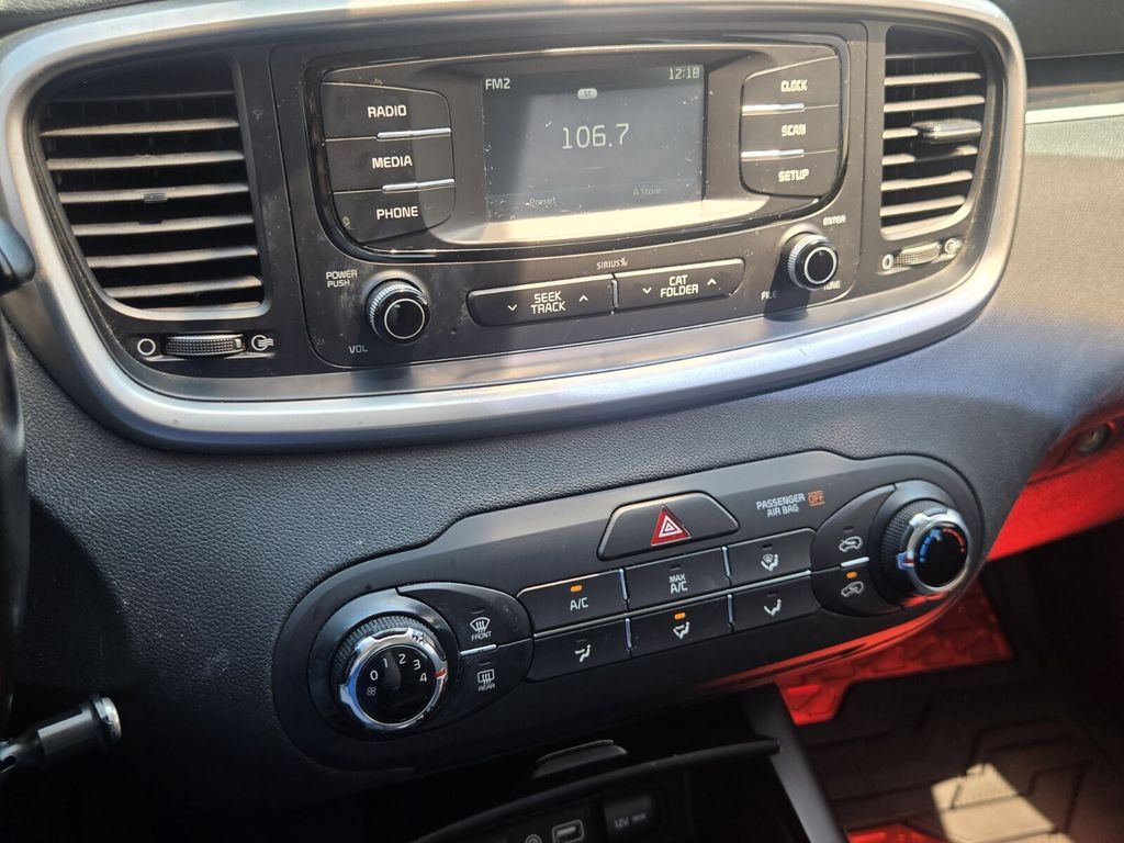 2017 Kia Sorento - $9,039