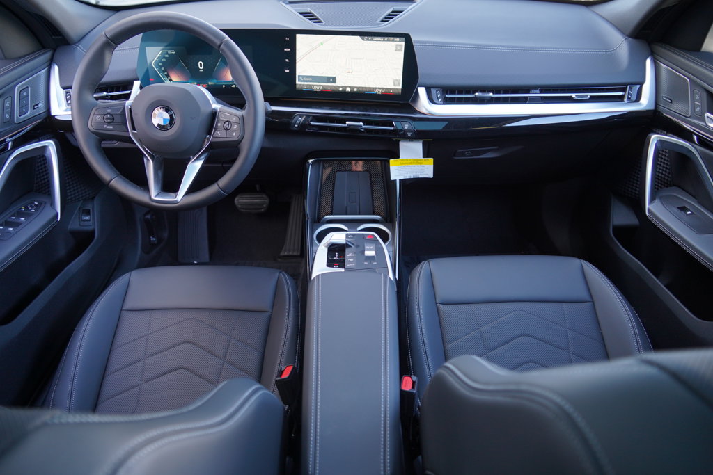 Thumbnail: 2027 BMW X2 - 17