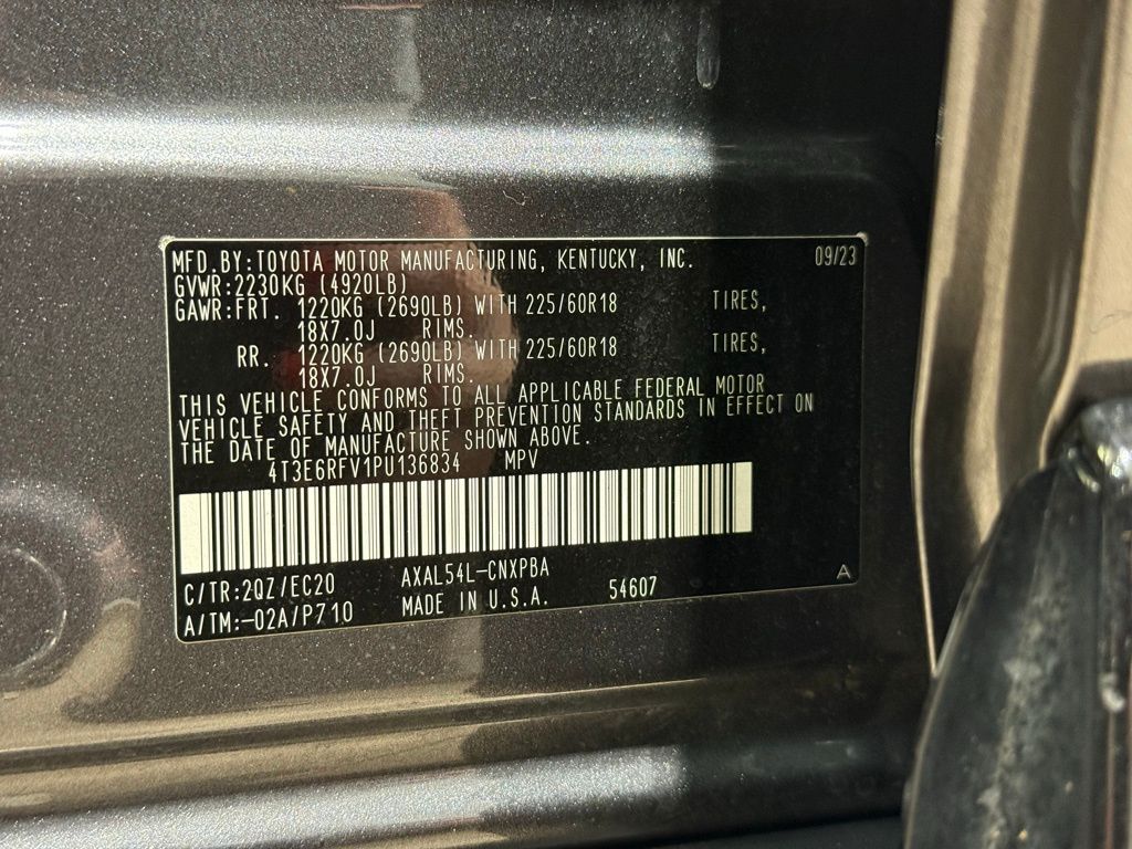 Thumbnail: 2023 Toyota RAV4 - 32