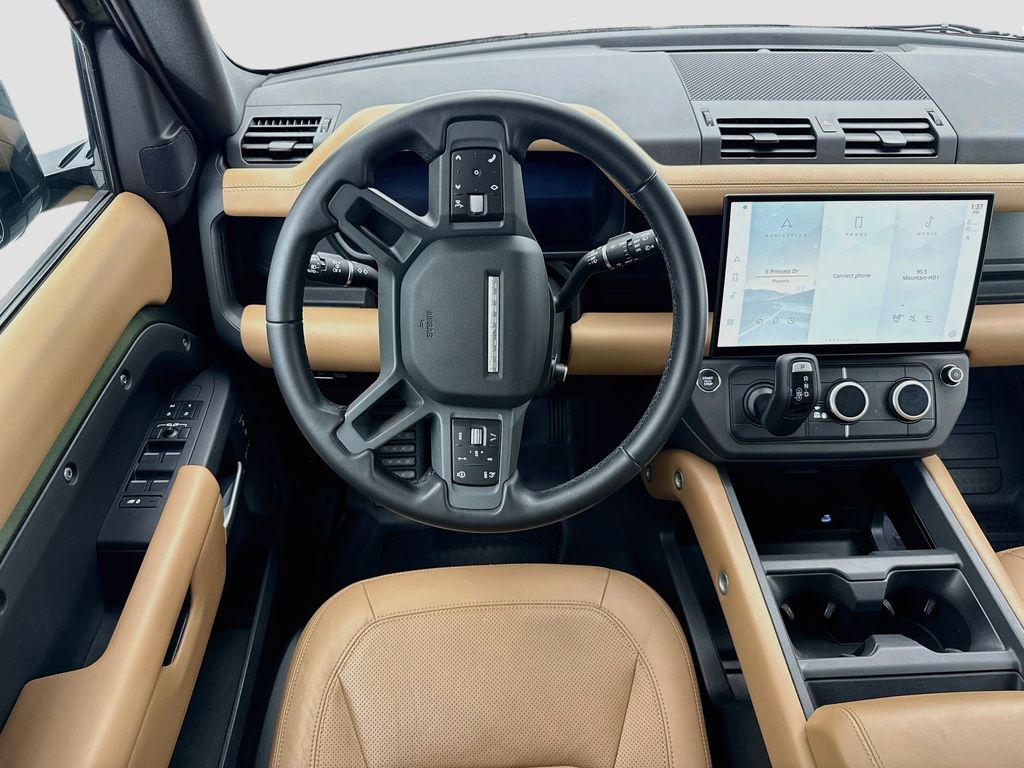 Thumbnail: 2026 Land Rover Defender - 10