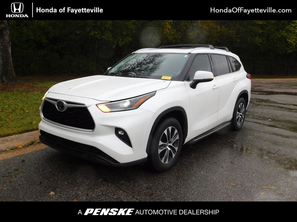 Thumbnail: 2021 Toyota Highlander - 1