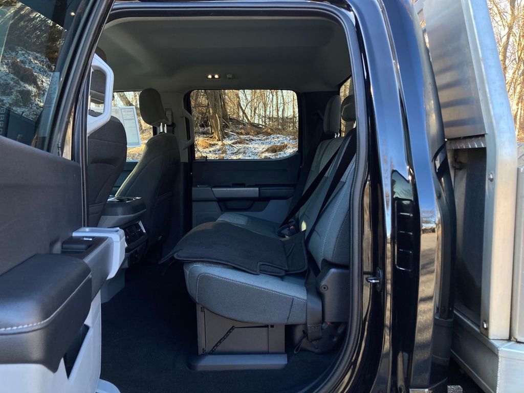 2023 Ford F-450 Chassis XLT