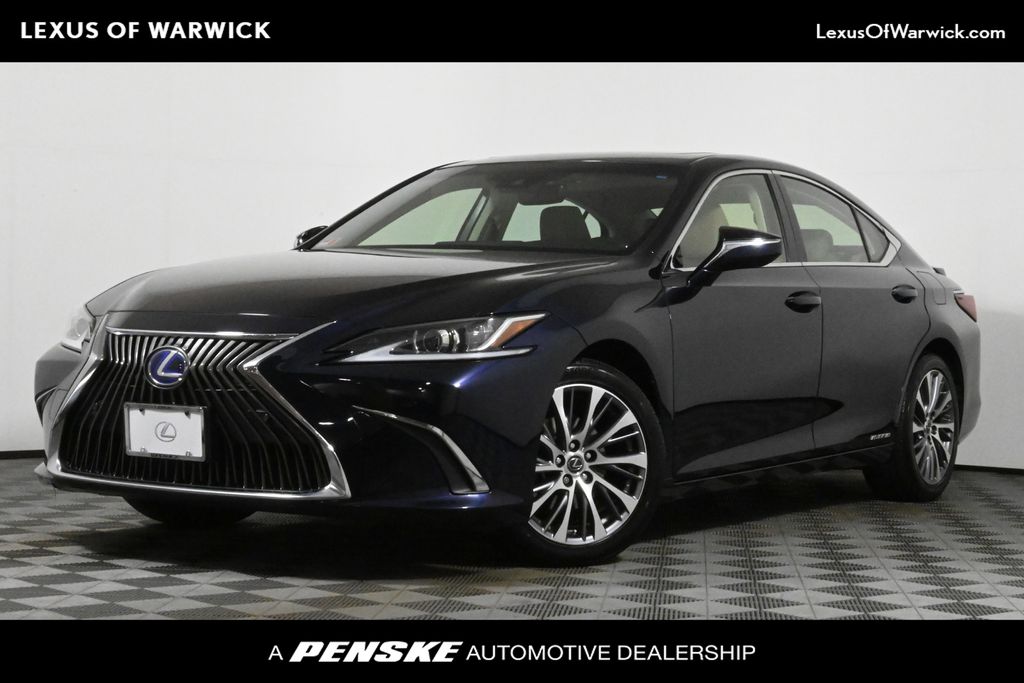 2019 Lexus ES Hybrid 300h -
                Warwick, RI