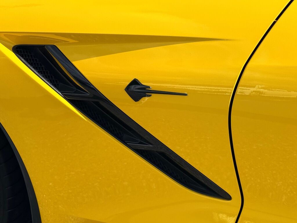 Thumbnail: 2015 Chevrolet Corvette - 17