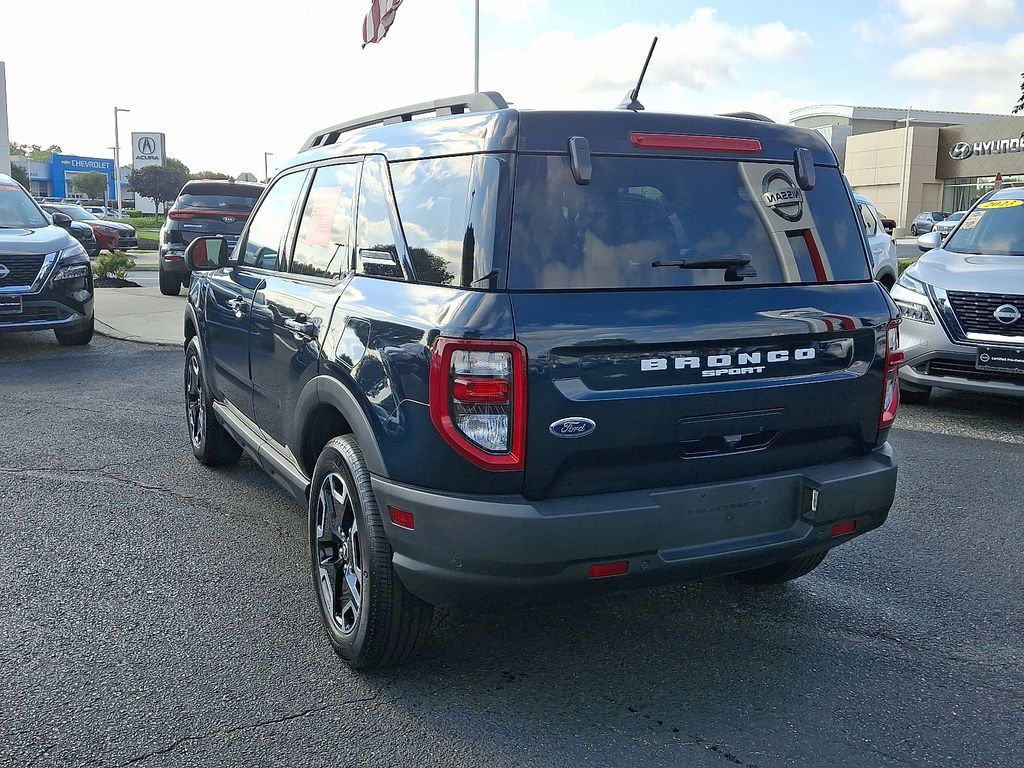 Thumbnail: 2023 Ford Bronco Sport - 4