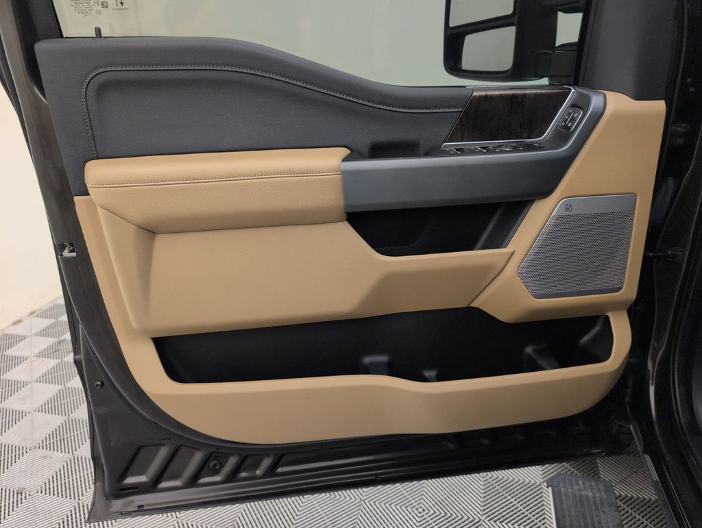 2024 Bronze Metallic Ford Super Duty F-350 SRW Lariat 4X4 Truck
