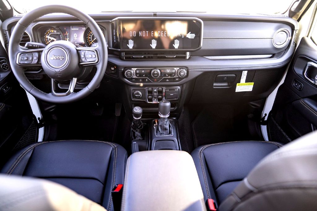 New Car 2025 Jeep Gladiator  For Sale Under $50,000 In Taylor, Texas