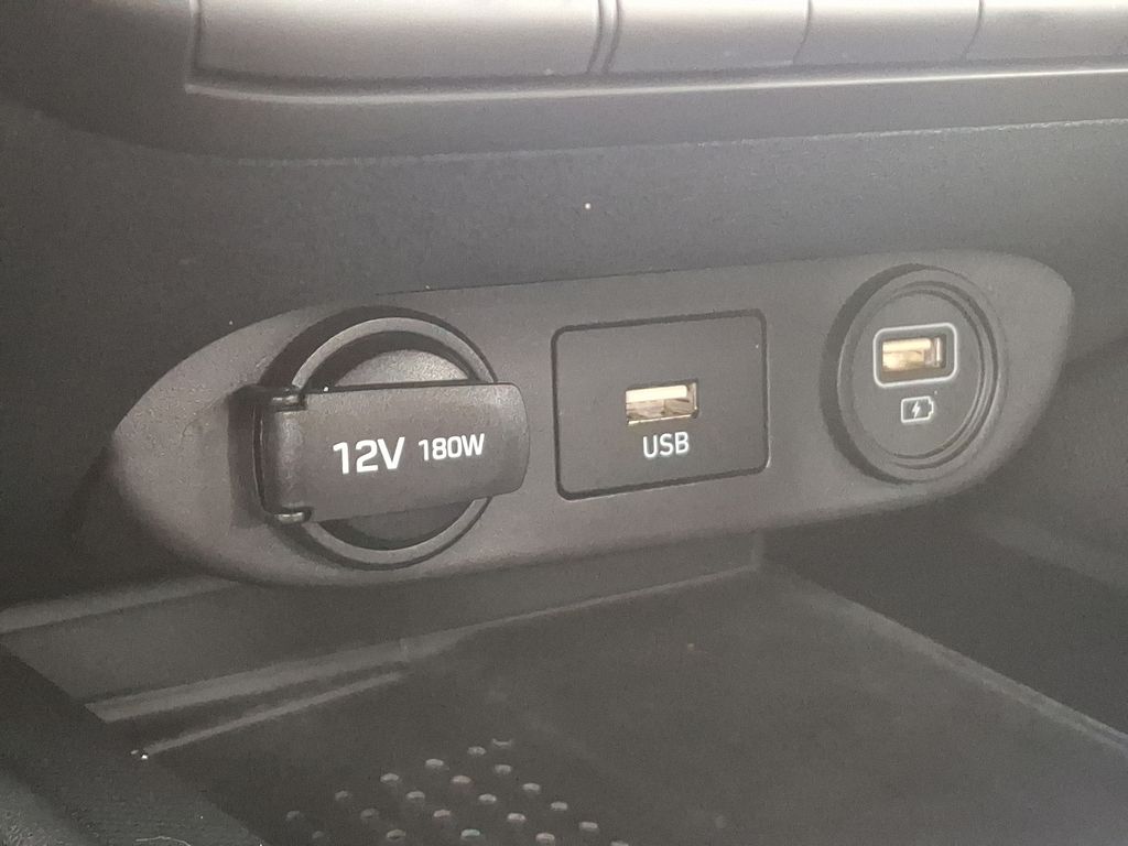 2021 Hyundai Elantra SEL 26