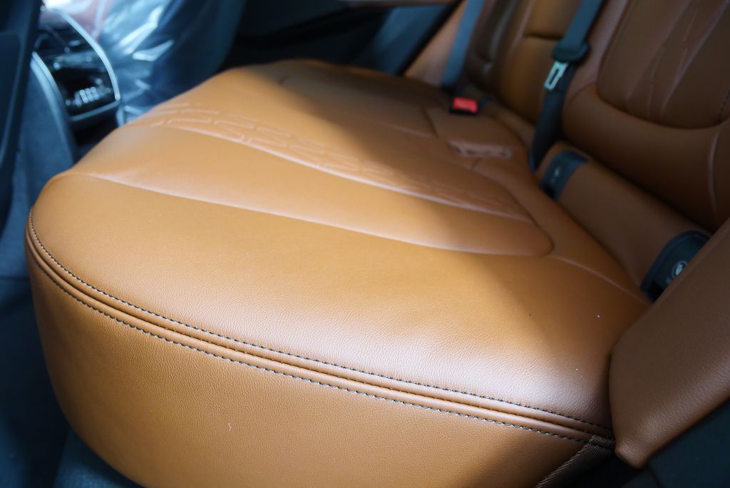 Thumbnail: 2026 BMW X5 - 15