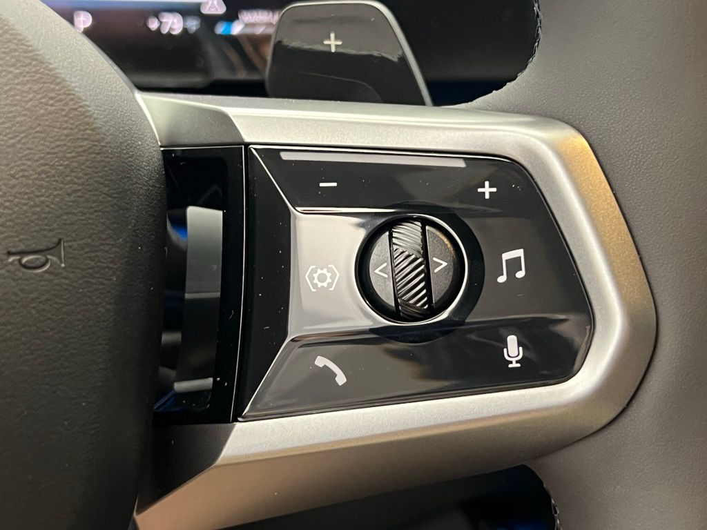 Thumbnail: 2025 BMW X3 - 17