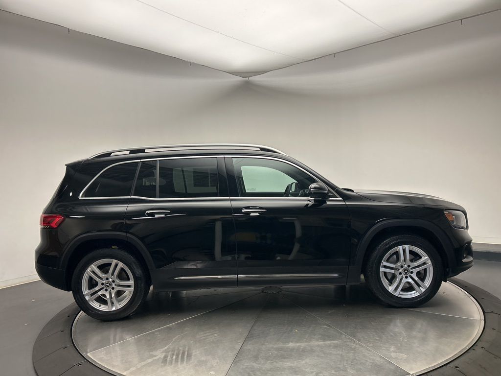 Thumbnail: 2023 Mercedes-Benz GLB - 8