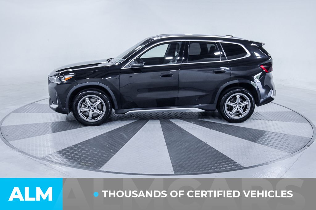 Used 2025 Black BMW xDrive28i image 4