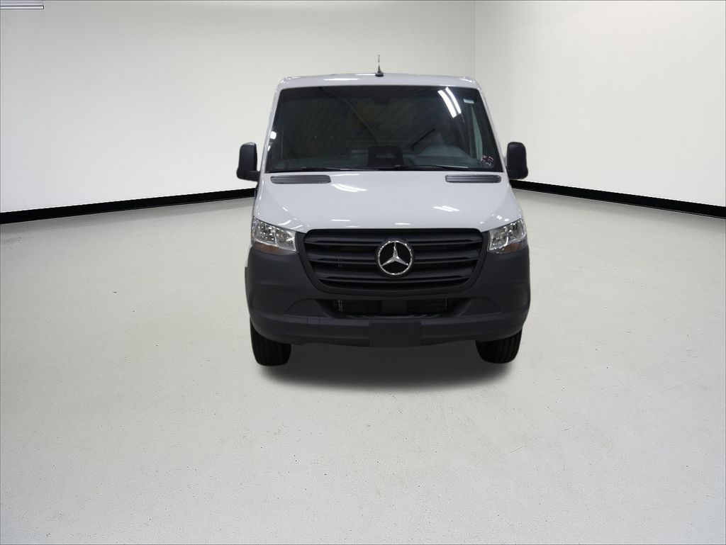 Thumbnail: 2026 Mercedes-Benz Sprinter - 8