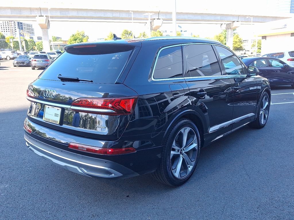 Thumbnail: 2022 Audi Q7 - 4