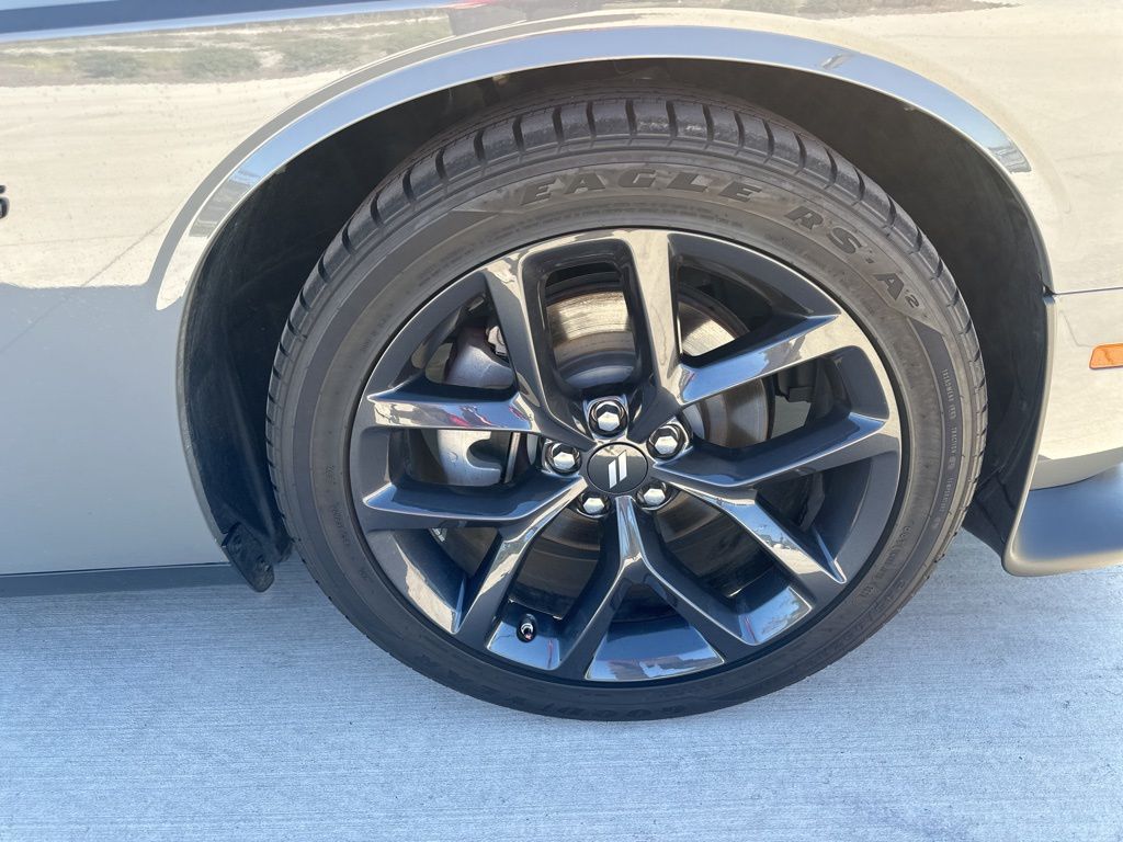 2023 Dodge Challenger R/T 14