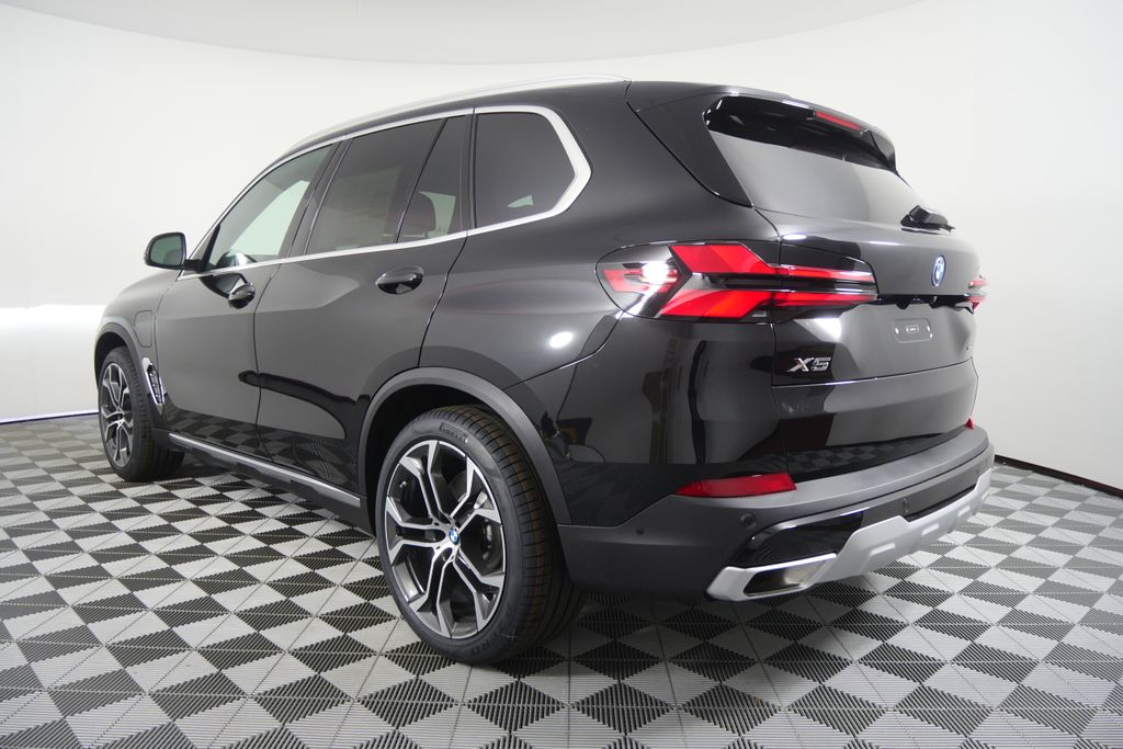 Thumbnail: 2026 BMW X5 - 5
