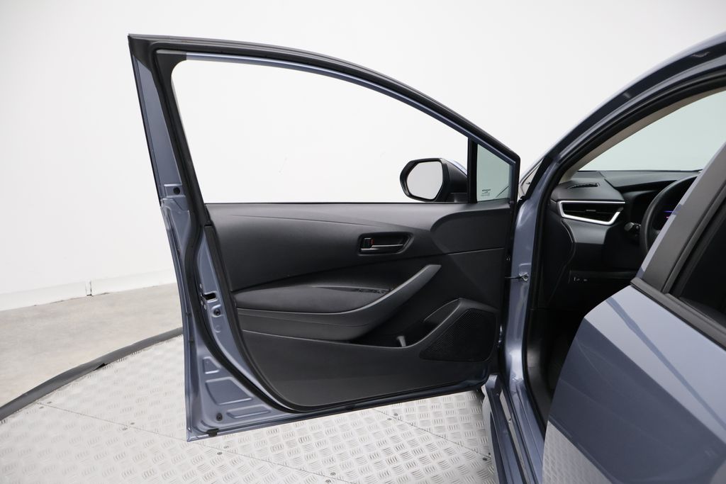 Thumbnail: 2023 Toyota Corolla - 16