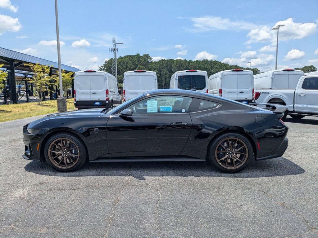 2025 Ford Mustang Dark Horse Fastback