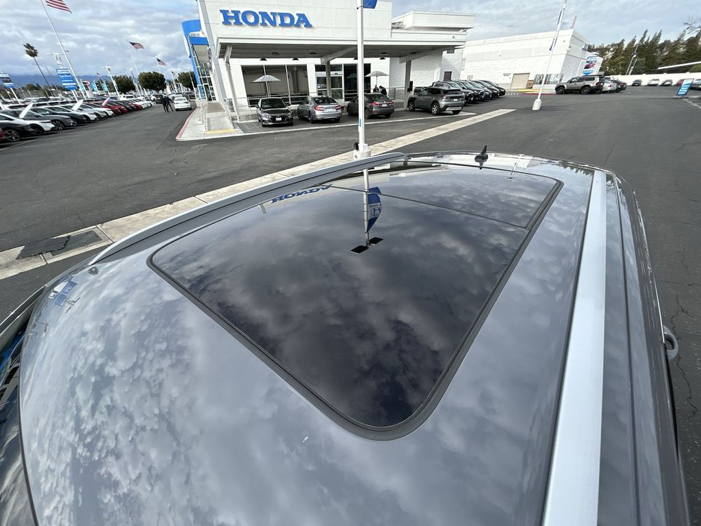 Thumbnail: 2022 Volkswagen Atlas - 22