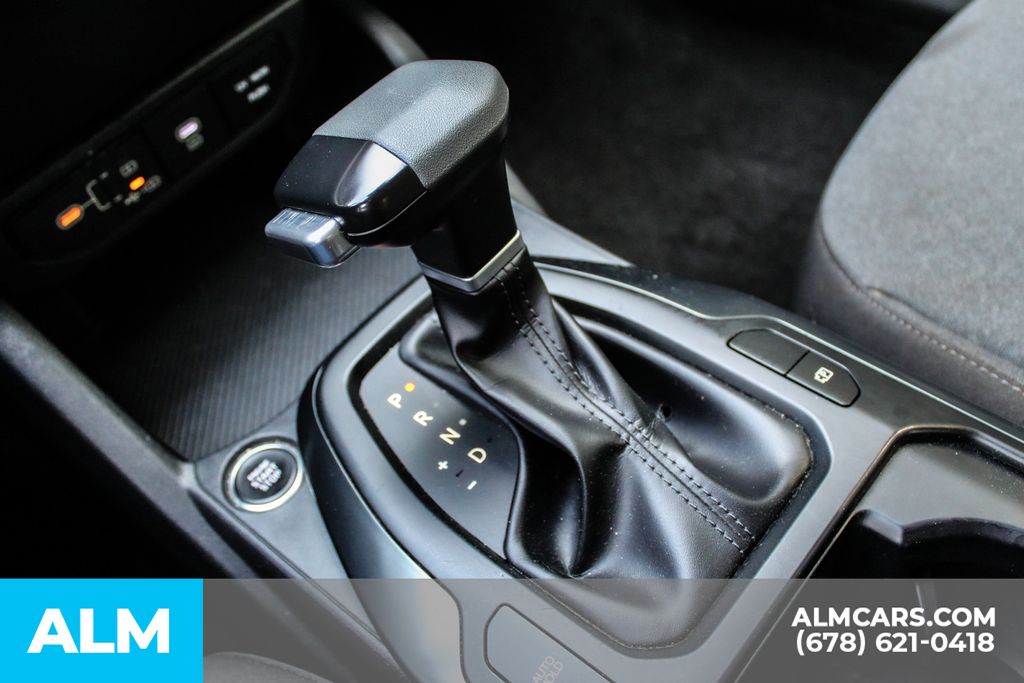 Used 2025 Blue Kia LXS image 36