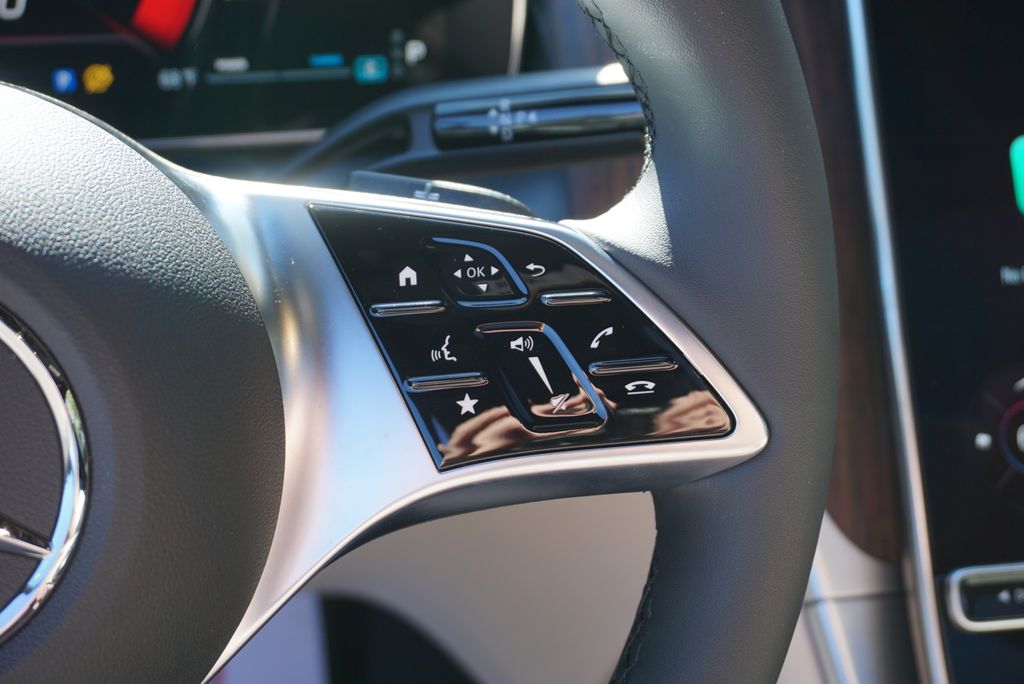 Thumbnail: 2026 Mercedes-Benz GLC - 29