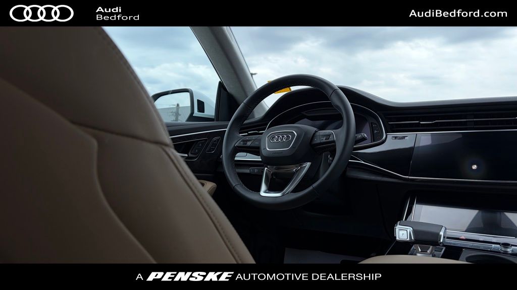 Thumbnail: 2025 Audi Q8 - 25