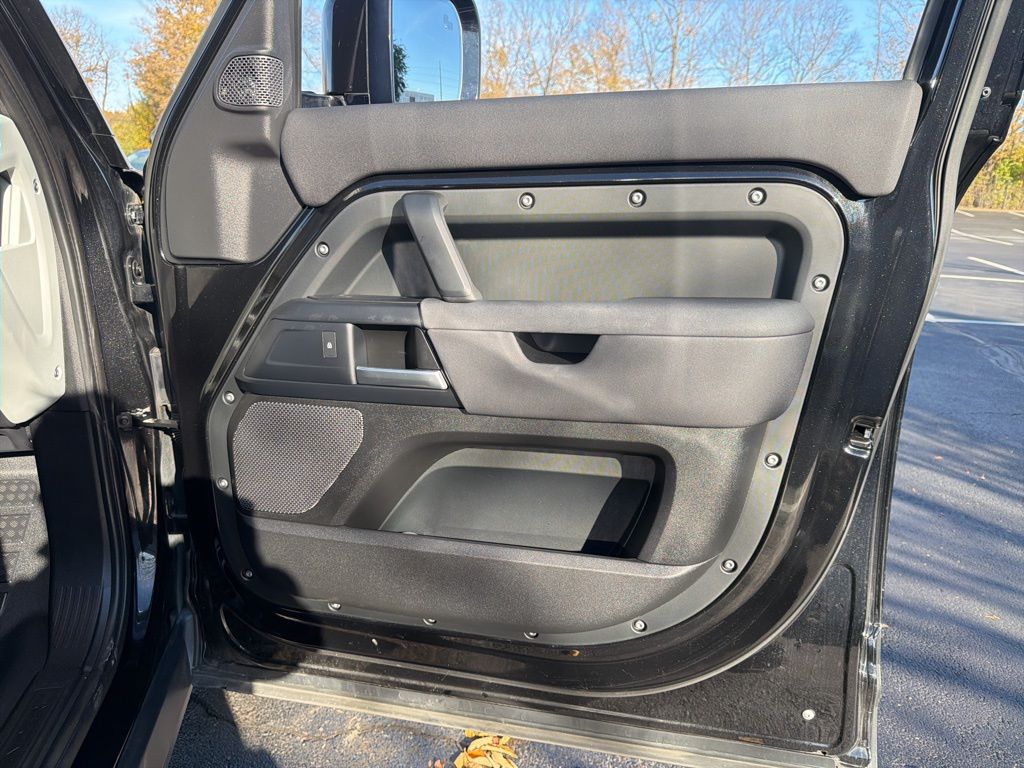 Thumbnail: 2021 Land Rover Defender - 30