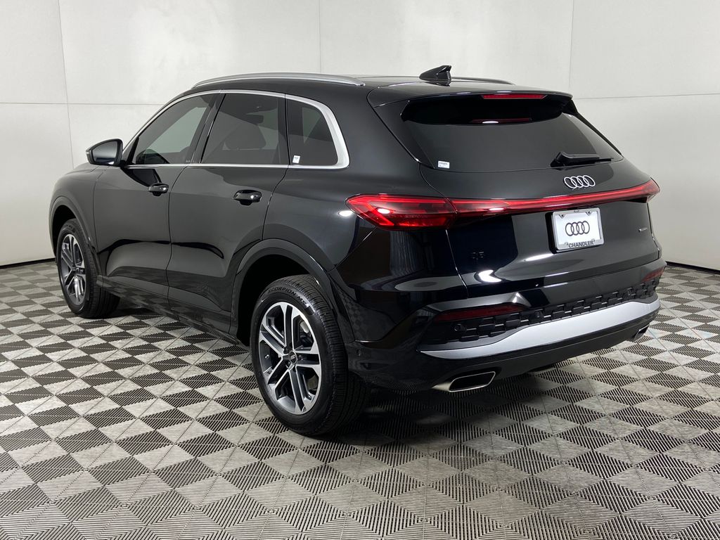 Thumbnail: 2025 Audi Q5 - 7