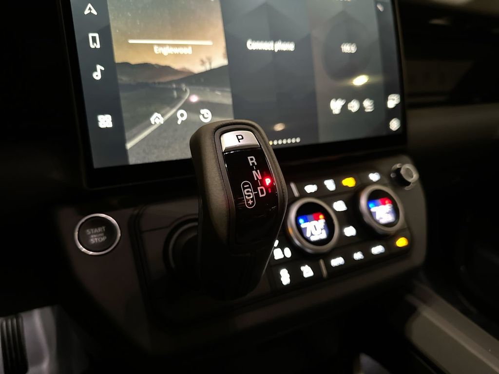 Thumbnail: 2026 Land Rover Defender - 13