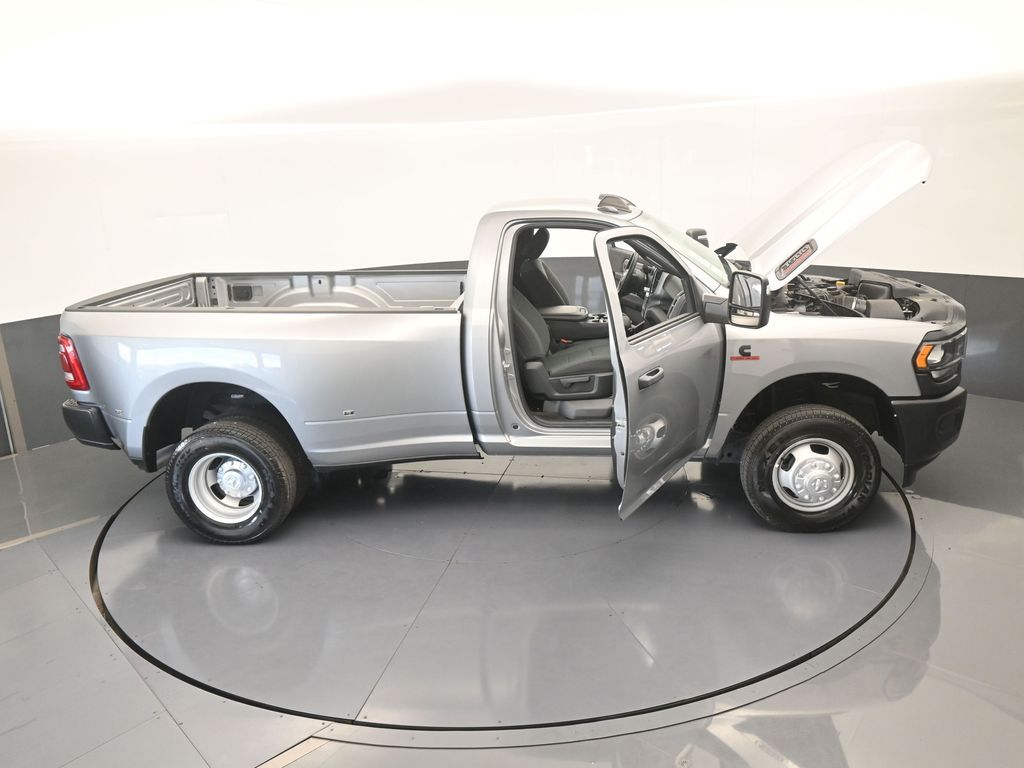 Used 2024 Billet Silver Metallic Clearcoat Ram Tradesman image 65