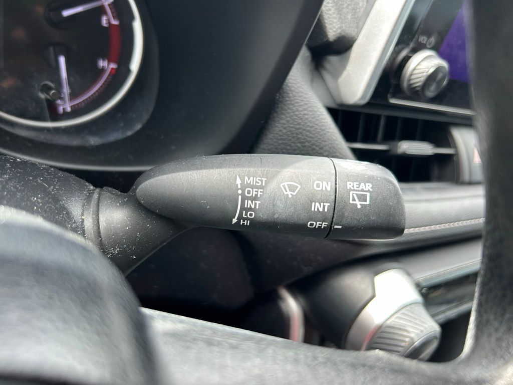 Thumbnail: 2023 Toyota RAV4 - 20