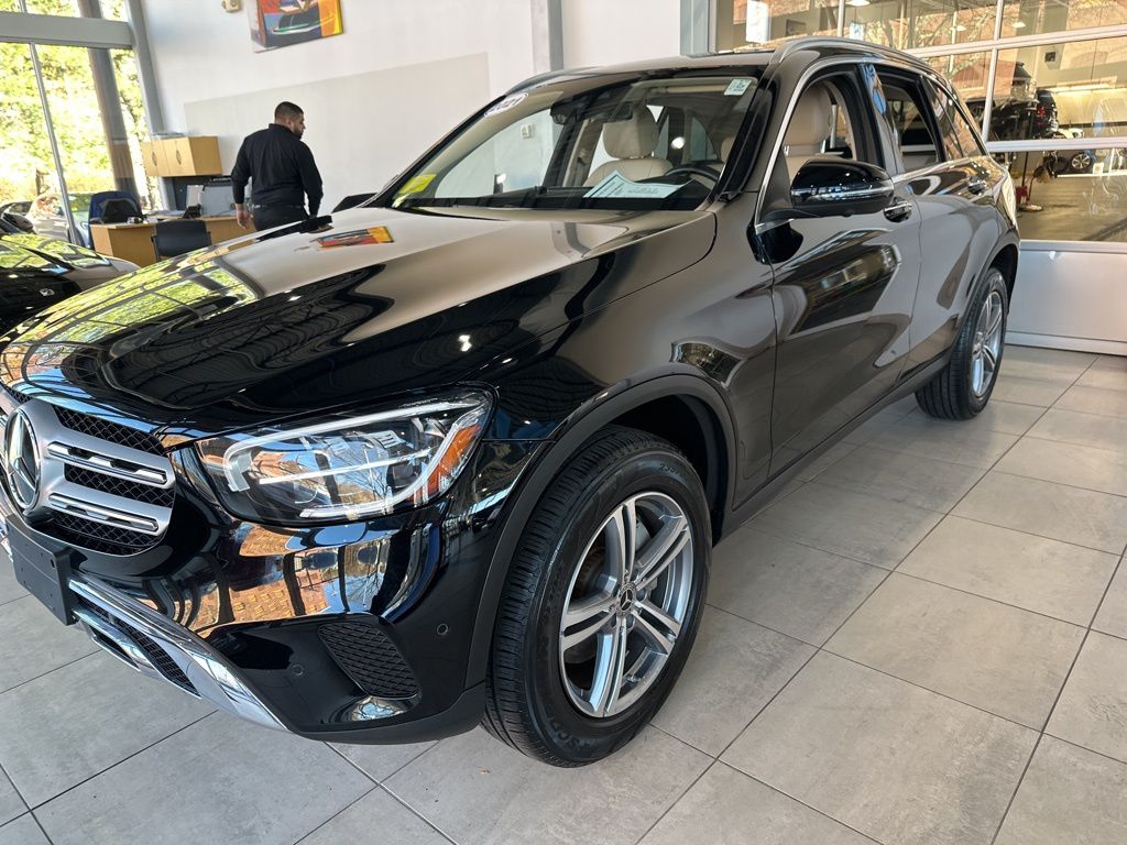 2021 Mercedes-Benz GLC GLC 300 3