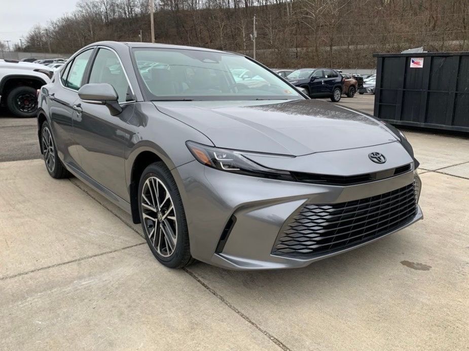 2026 Toyota Camry XLE's photo