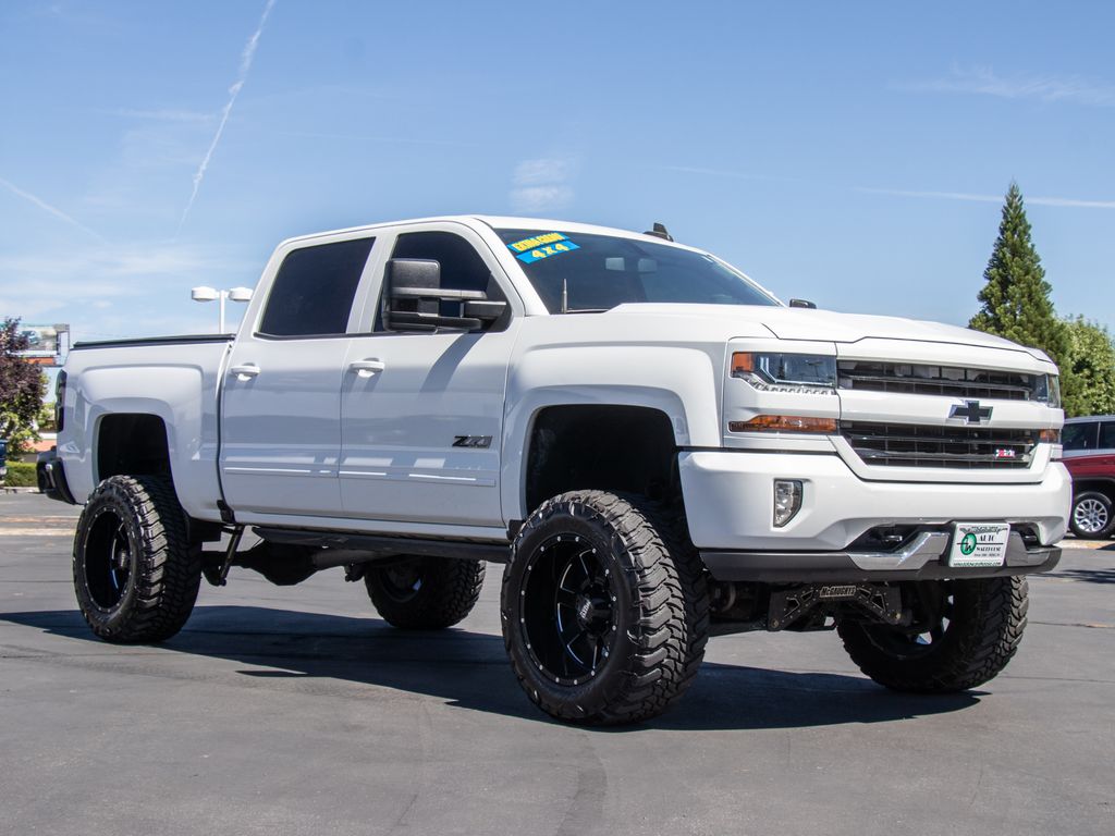 2017 Chevrolet Silverado 1500 LT Crew Cab 4WD
