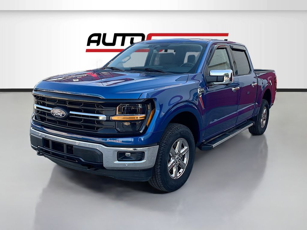 Used 2024 Blue Ford XLT image 3