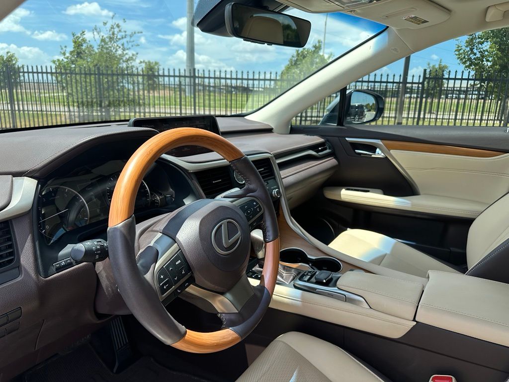 Thumbnail: 2017 Lexus RX - 9