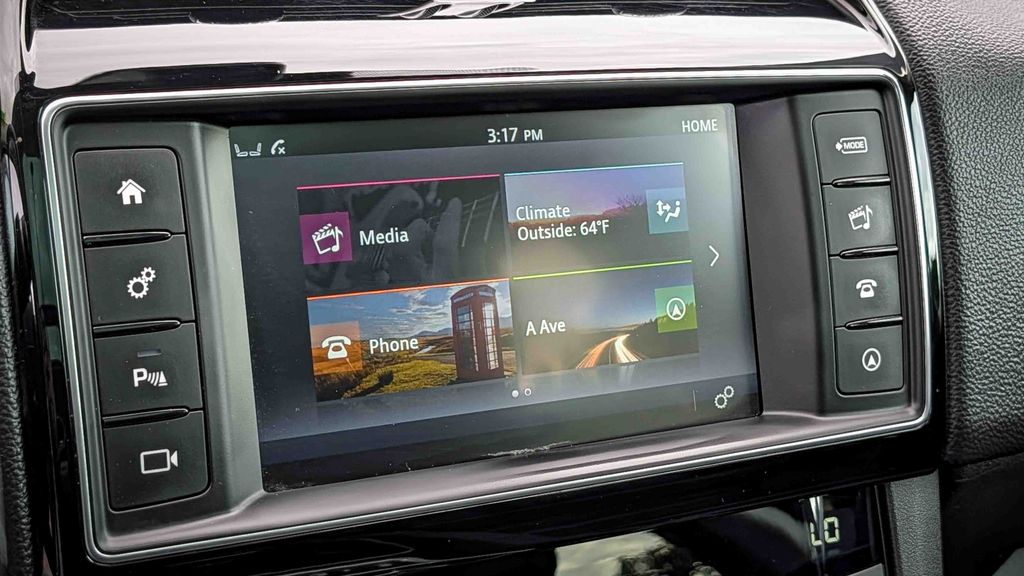 Used 2018 Jaguar F-PACE 30t Prestige 4D Sport Utility