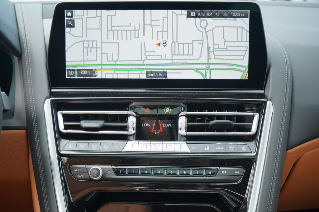 Thumbnail: 2026 BMW 8 Series - 15