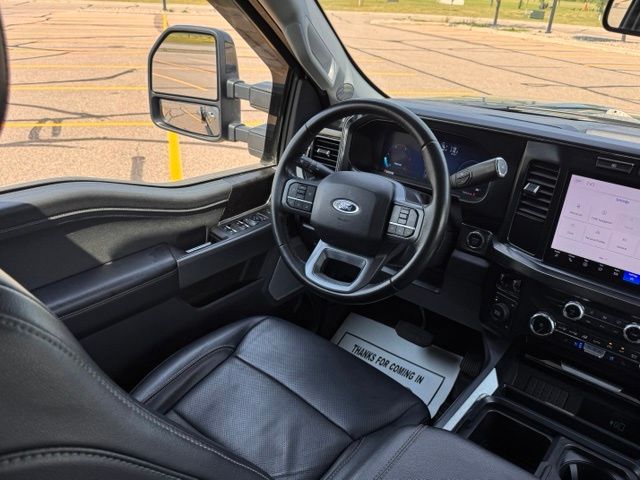 2024 Ford F-450 Chassis LARIAT