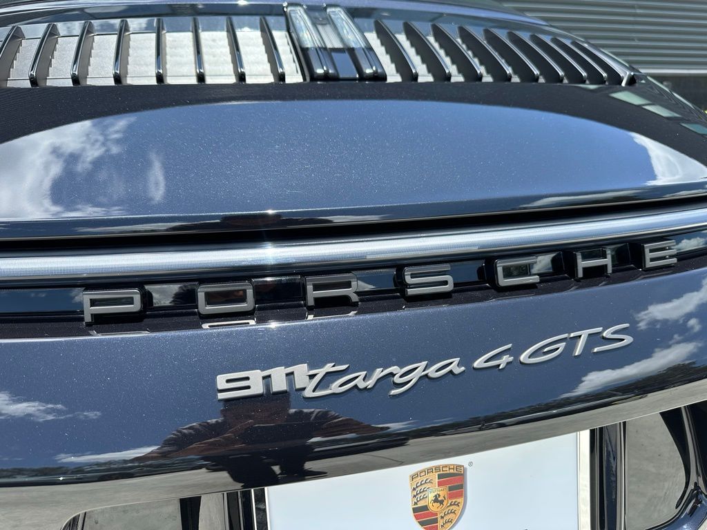 Thumbnail: 2023 Porsche 911 - 13