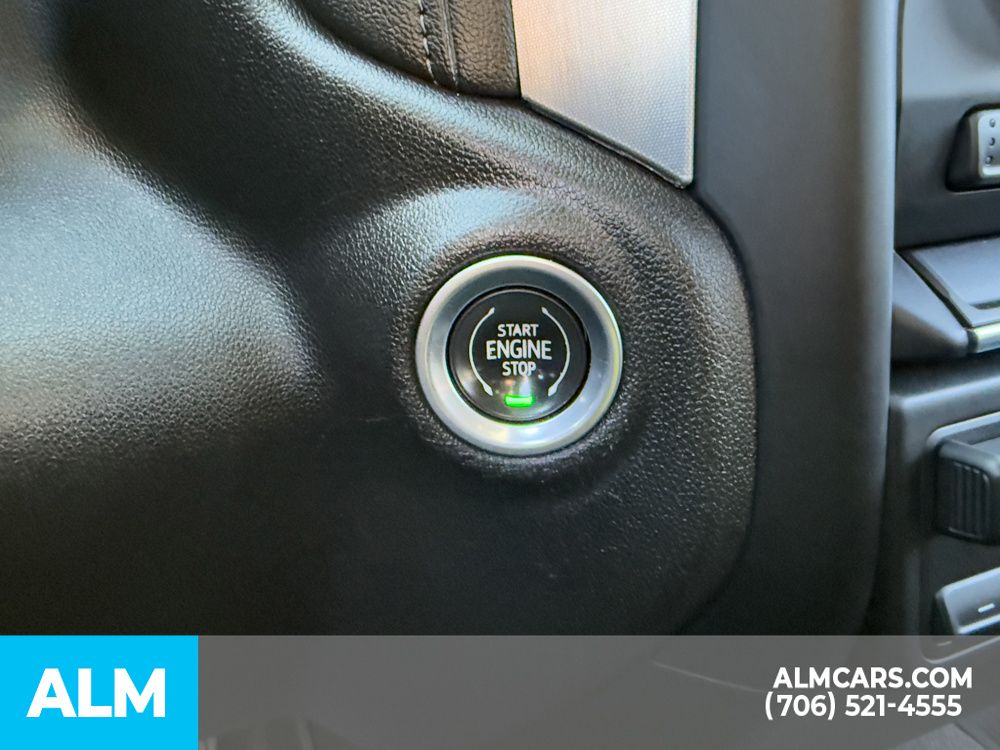 Used 2021  GMC Elevation image 24