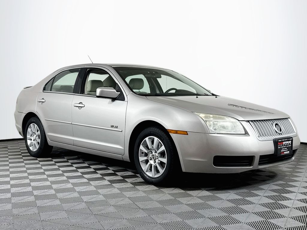 Satellite Silver Clear-Coat Metallic 2007 Mercury Milan Sedan Front-Wheel Drive 6-Speed Automatic