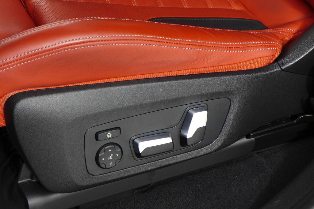 Thumbnail: 2022 BMW X4 - 24