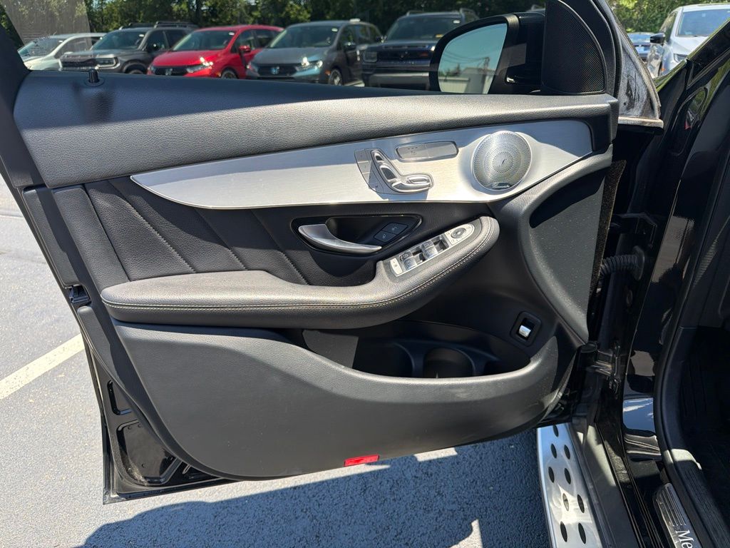 Thumbnail: 2019 Mercedes-Benz GLC - 18