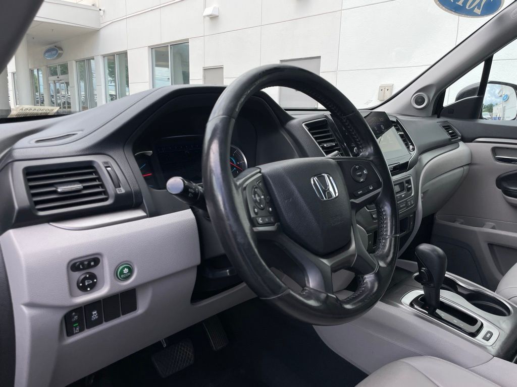 Thumbnail: 2019 Honda Pilot - 28
