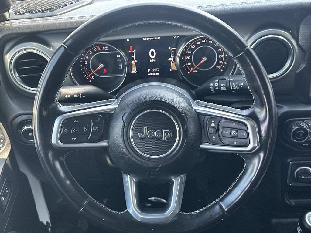 Used 2022 White Jeep Unlimited Sahara image 20