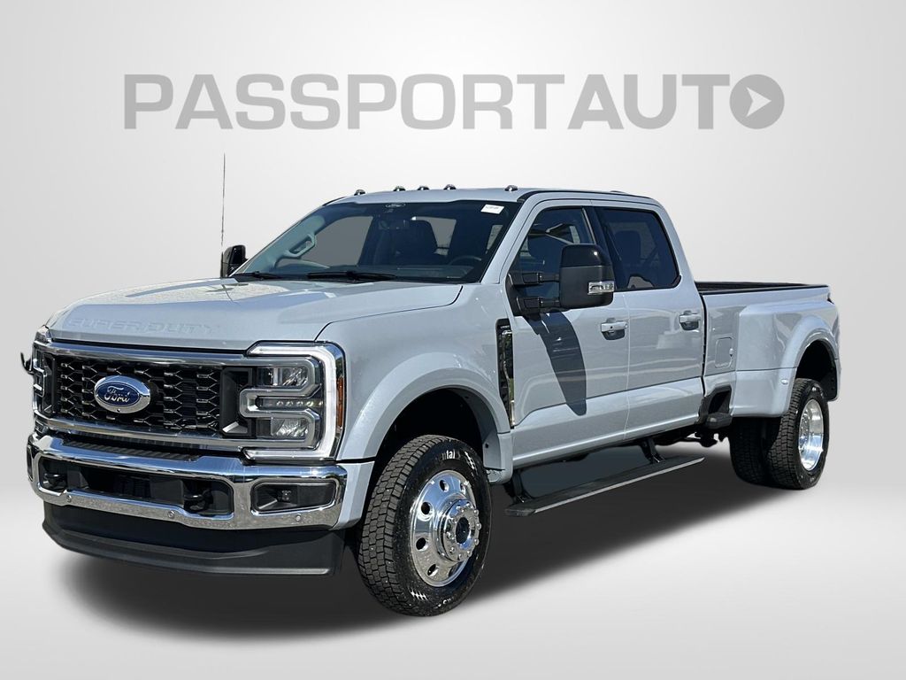 Gray Metallic 2026 Ford F-450 Super Duty Lariat Crew Cab LB DRW 4WD Pickup Truck Four-Wheel Drive Automatic